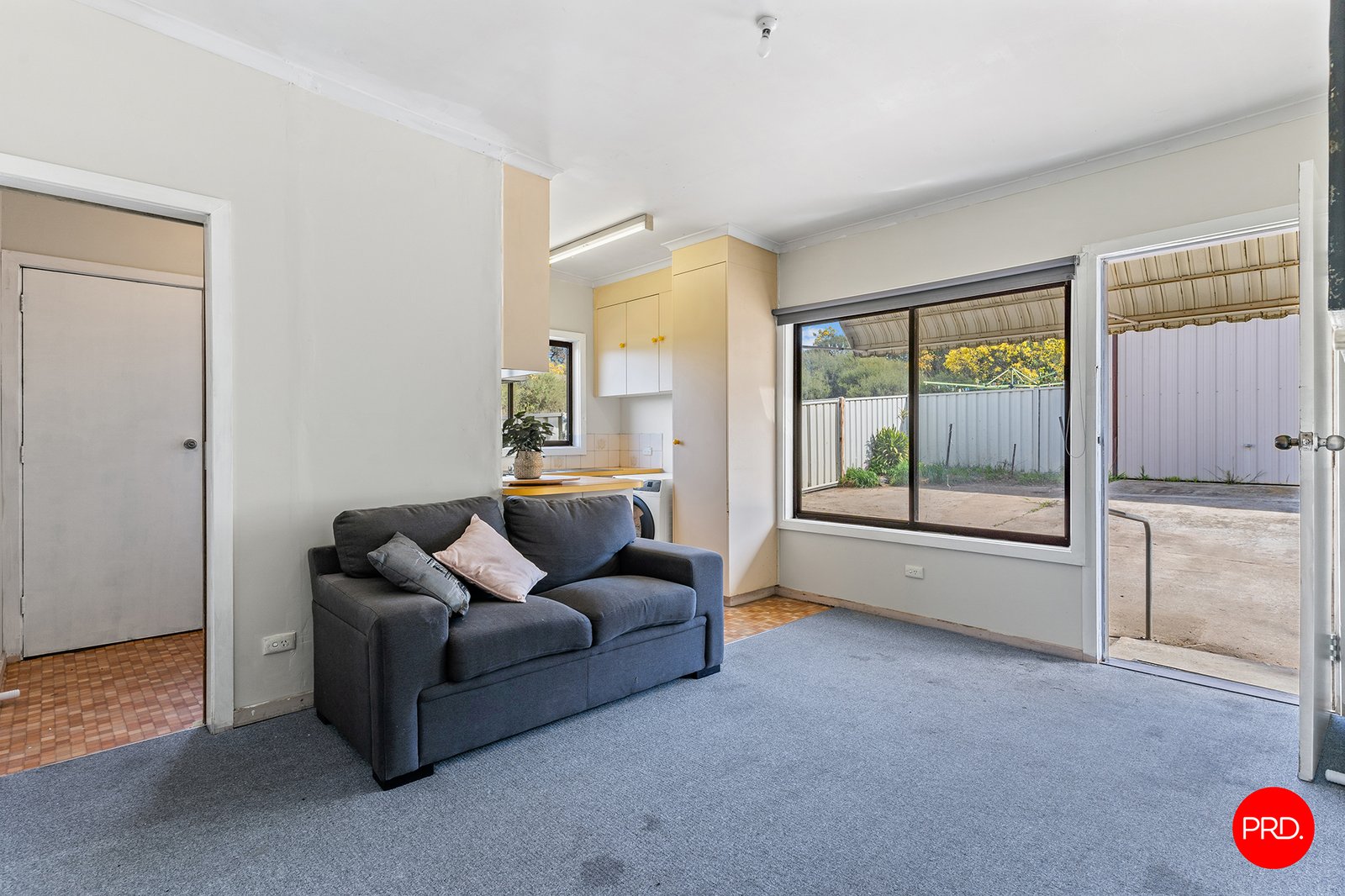 6 Watkins Street LONG GULLY 9