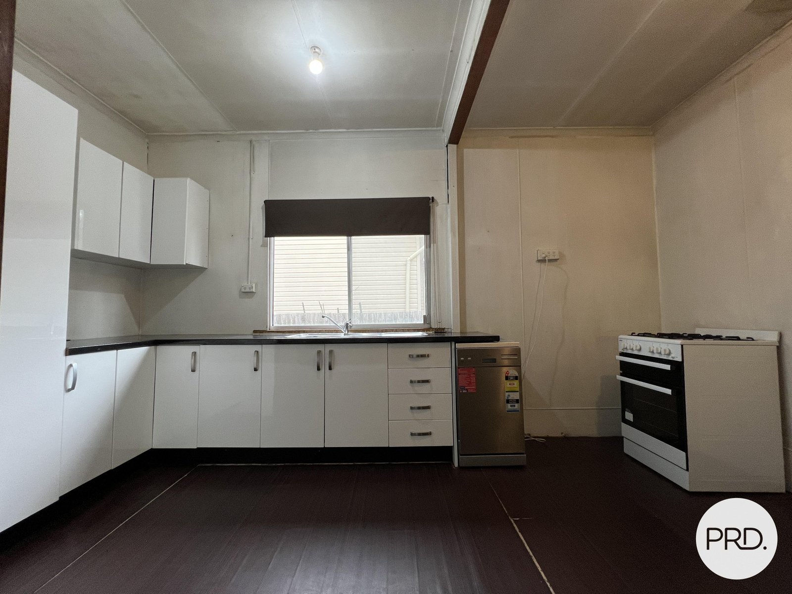 6 Wattle Avenue CAPTAINS FLAT 2