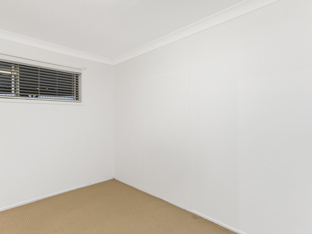 6 Wattle Street VARSITY LAKES 15