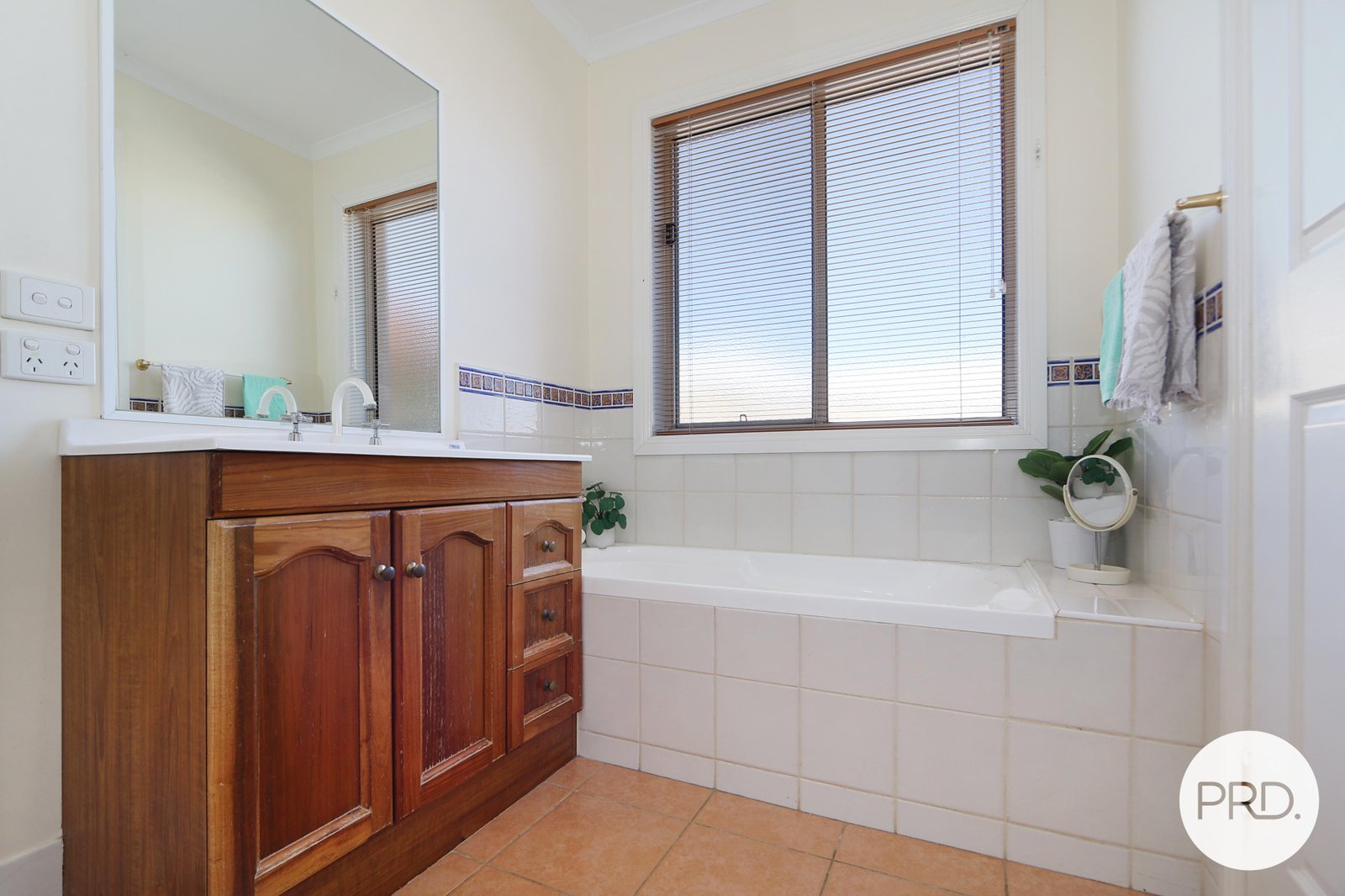 6 Wattle Way WEST ALBURY 10