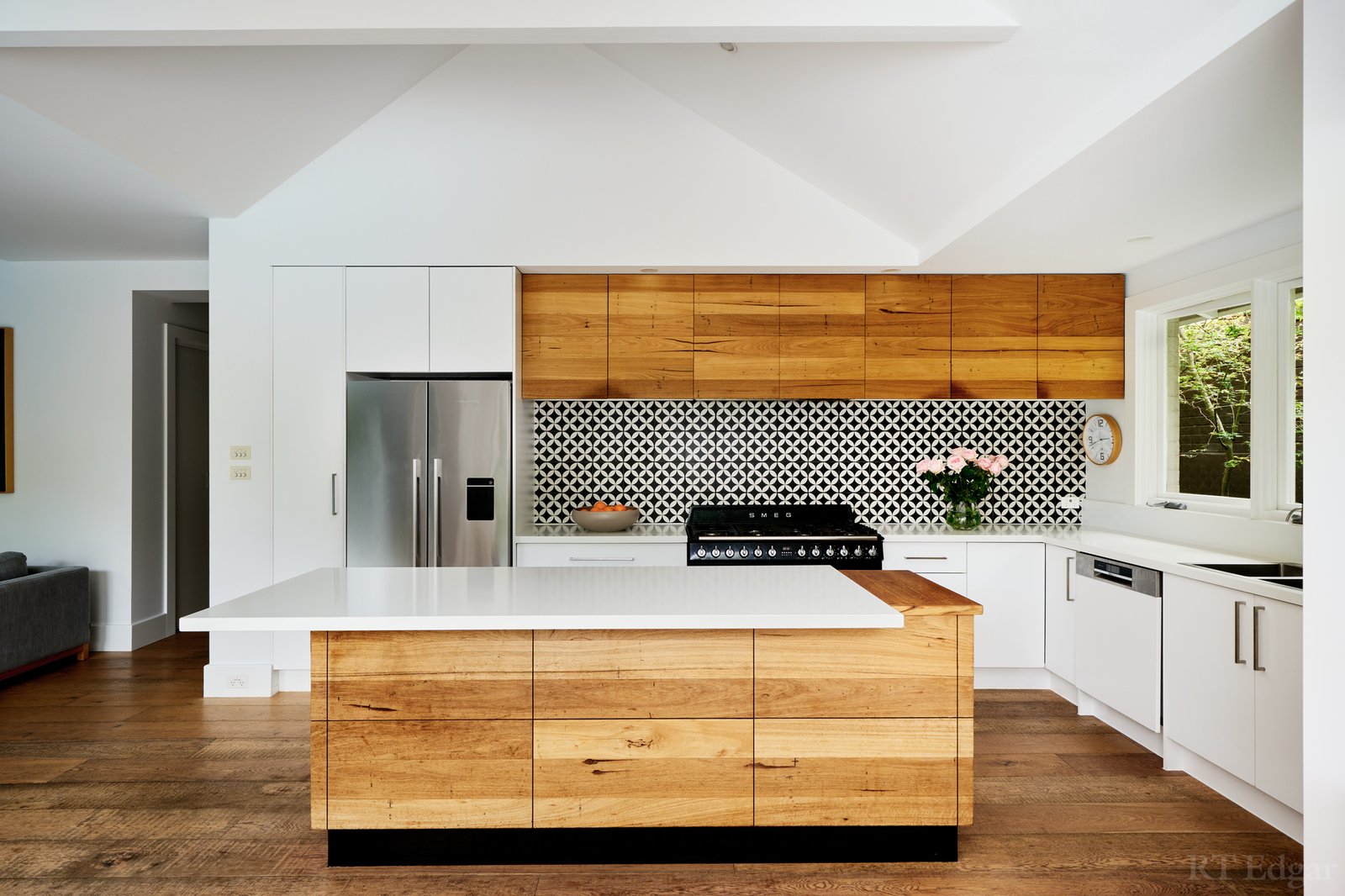 Real Estate and Property in 6 Wavenhoe Avenue, St Kilda East, VIC