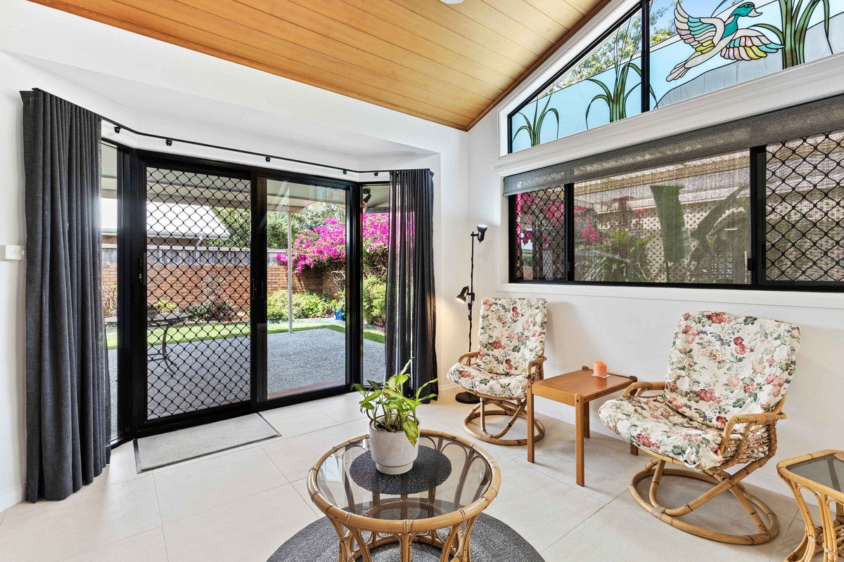 6 Wedgebill Parade BURLEIGH WATERS 5