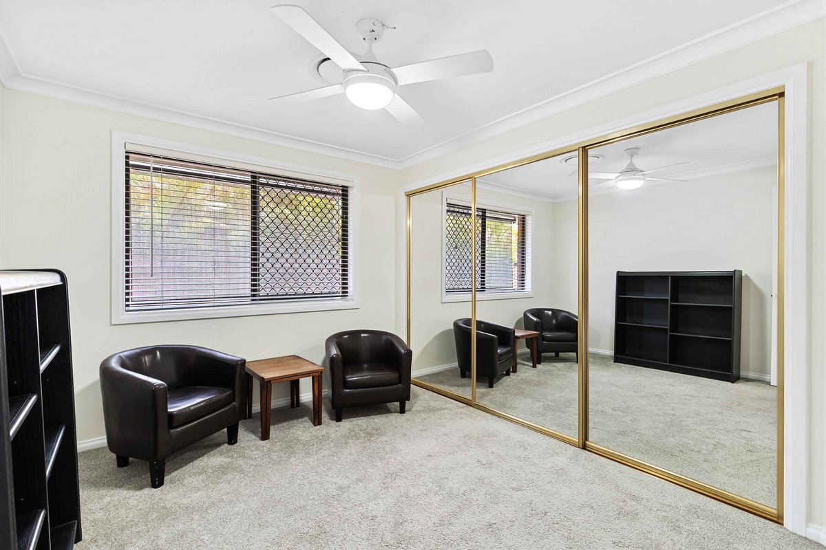 6 Wedgebill Parade BURLEIGH WATERS 18