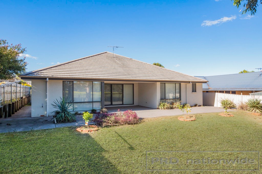 6 Weemala Close ABERGLASSLYN 8