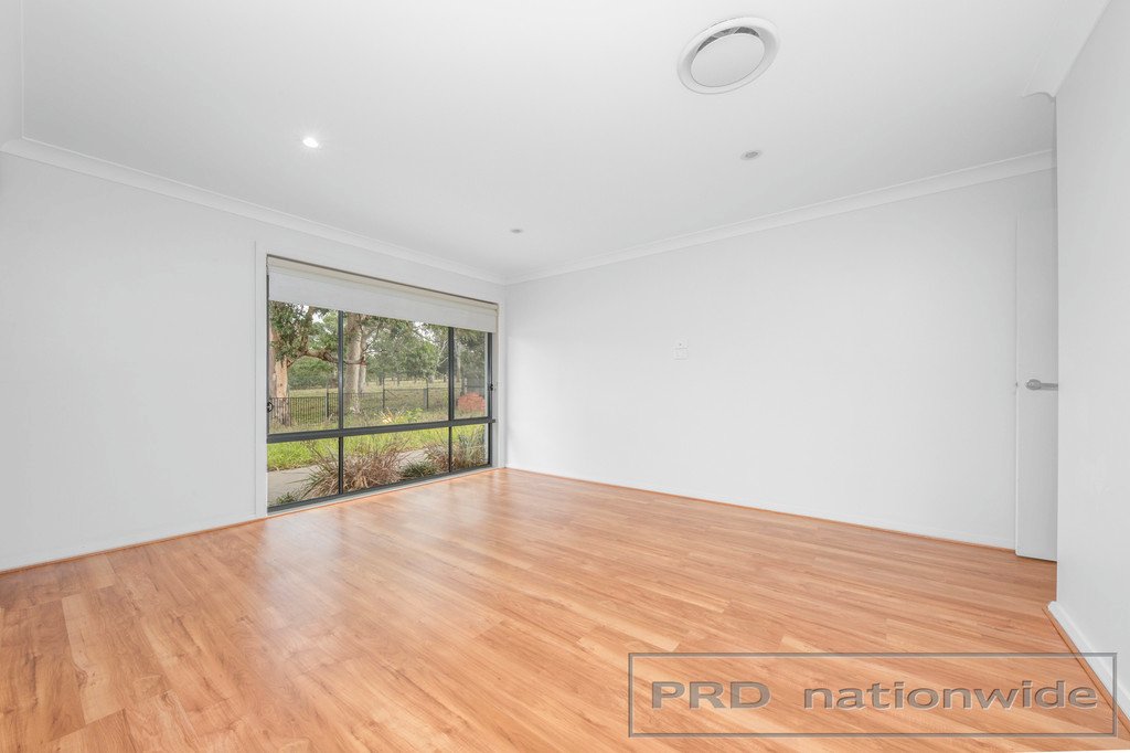 6 Weemala Close ABERGLASSLYN 11