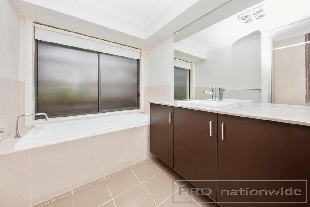 6 Weemala Close ABERGLASSLYN 17