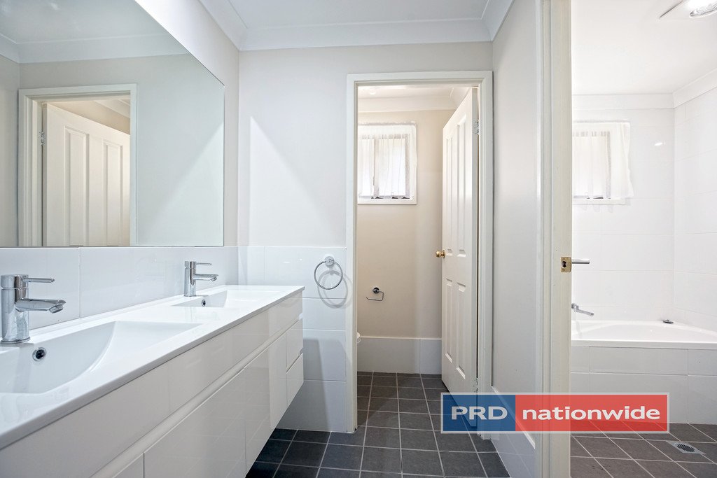 6 West Street KINGSWOOD 6