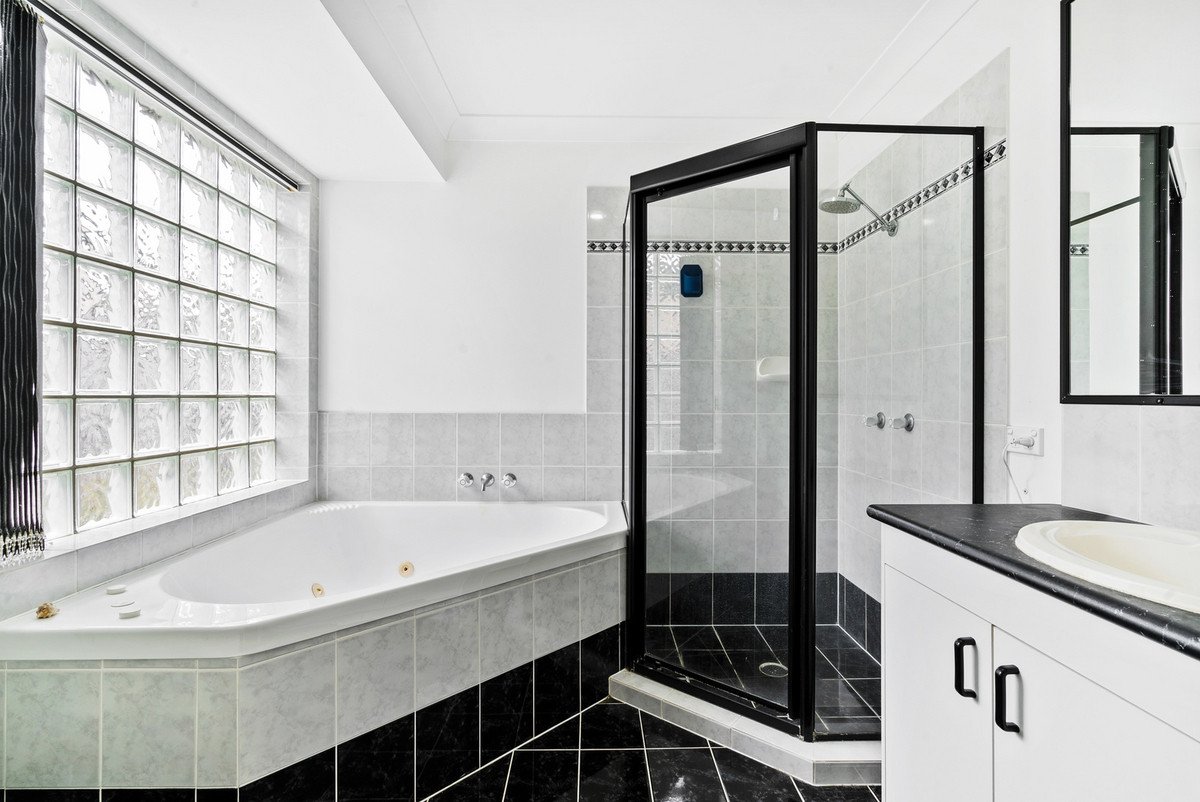 6 Wharton Street Varsity Lakes 8