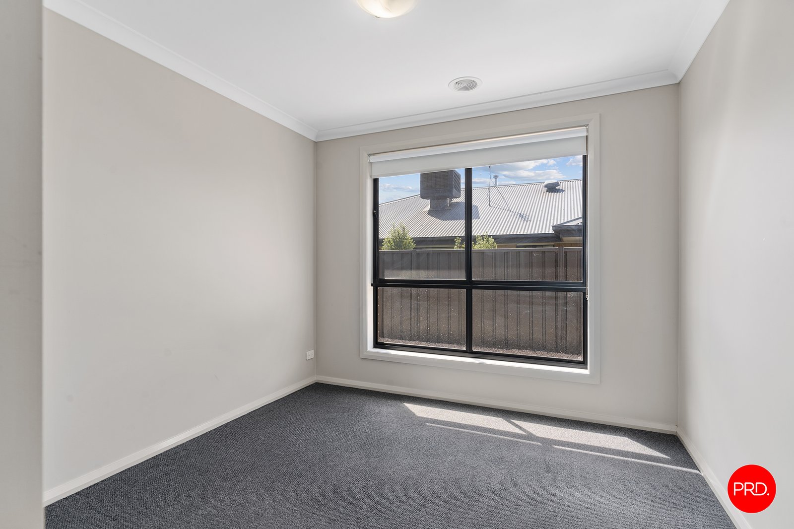 6 Whirrakee Parade HUNTLY 12
