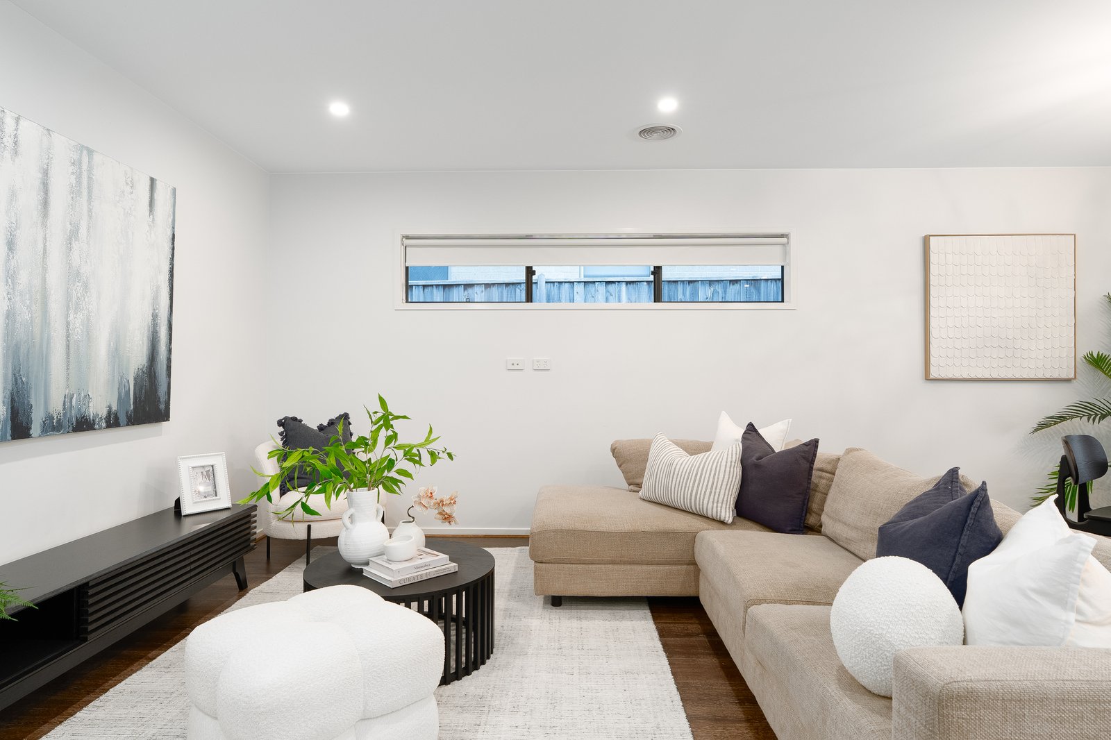 Gallery: 6 White Street