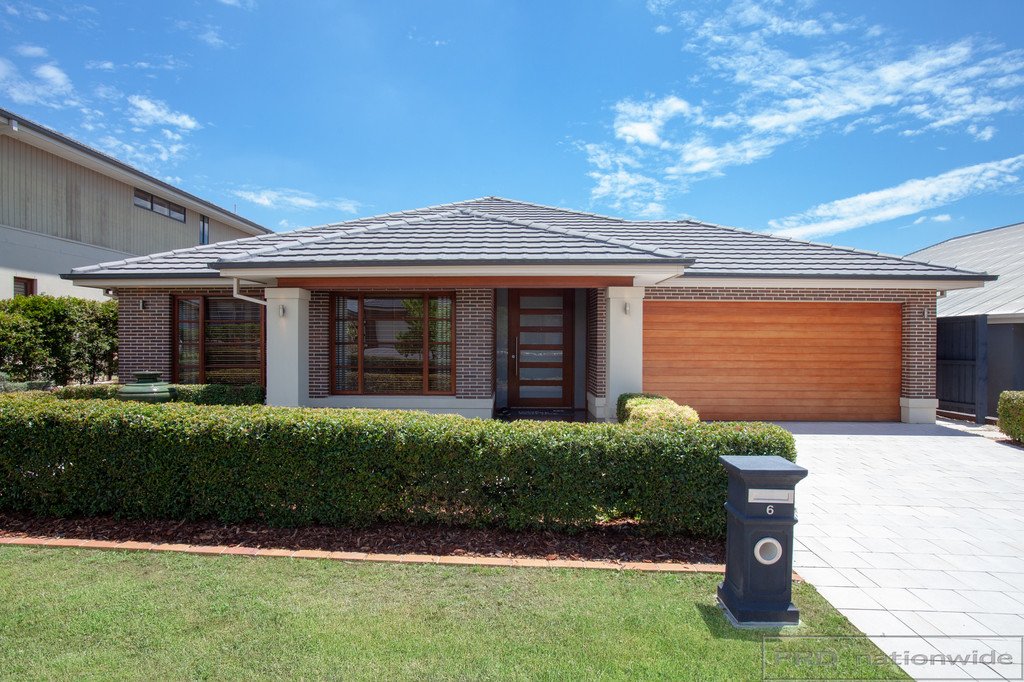 6 Whitetip Street CHISHOLM 1
