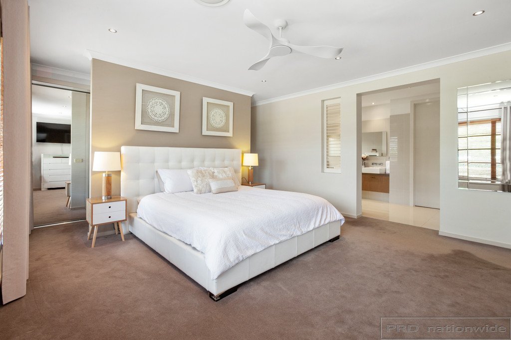 6 Whitetip Street CHISHOLM 4
