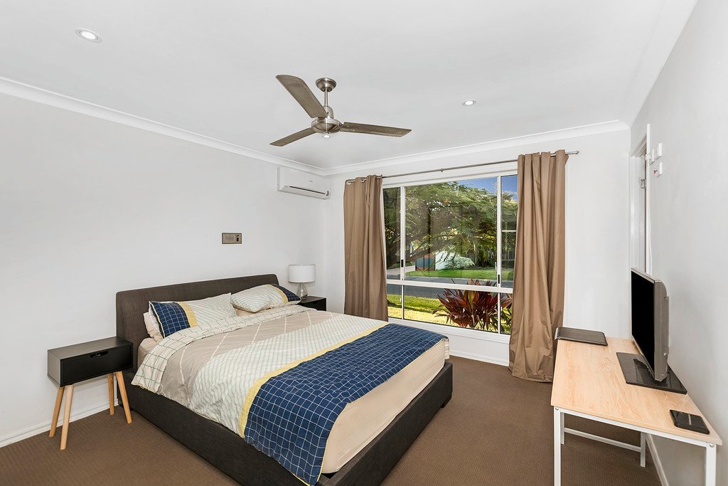 6 Whitian Drive CARRARA 7