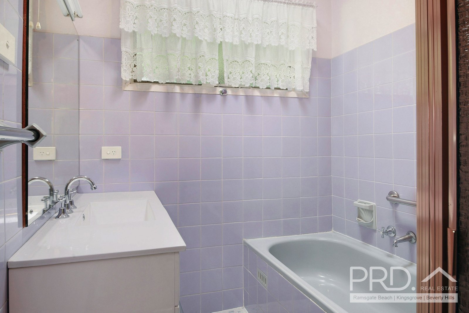 6 Winston Place SYLVANIA 4