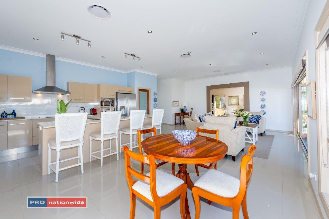 6 Wirray Lane,  CORLETTE 3