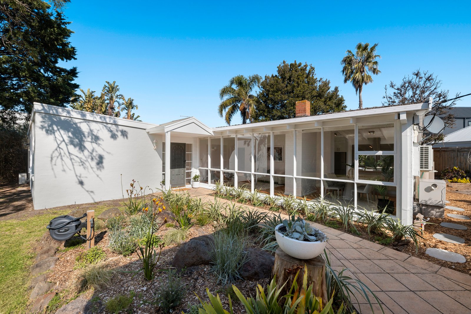 Gallery: 6 Woodlands Court