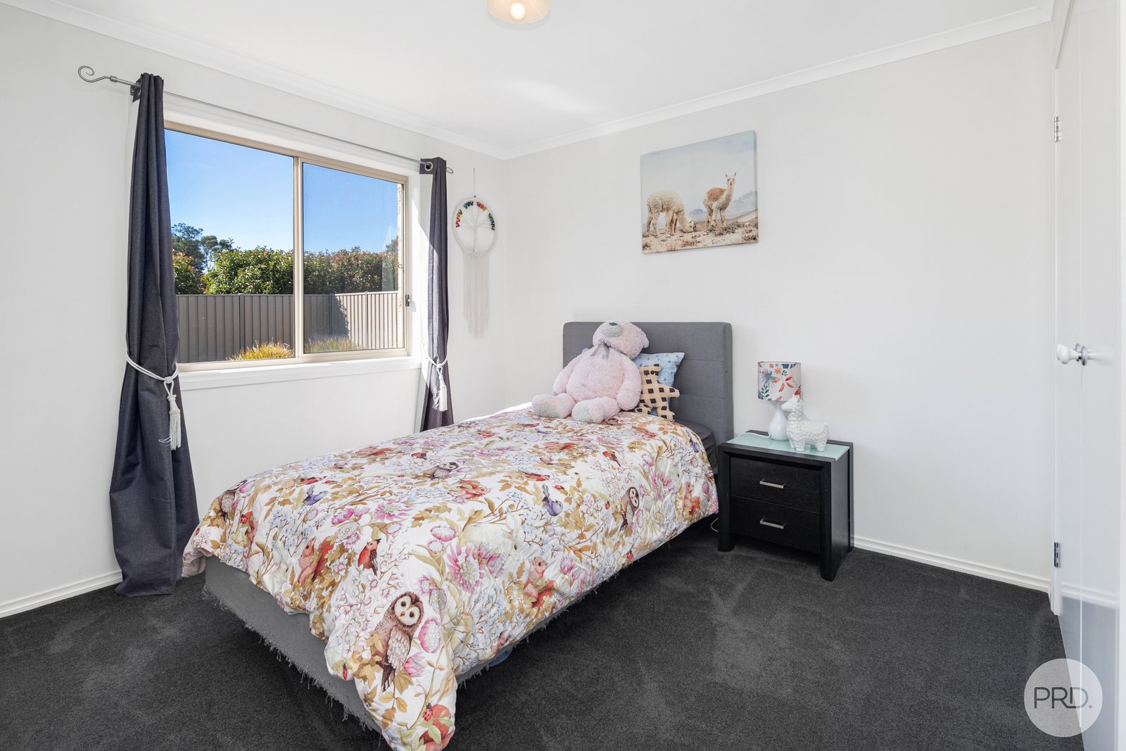 6 Woodlands Road ENFIELD 7