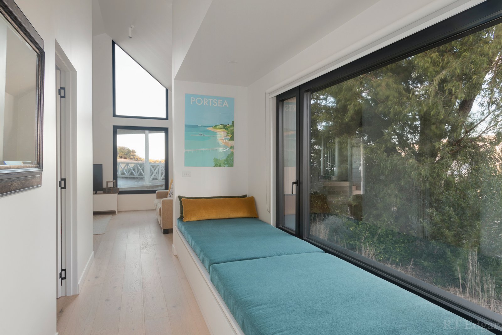 Real Estate and Property in 6 Wrights Close, Sorrento, VIC