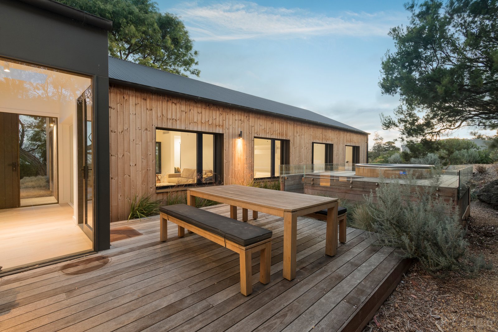 Real Estate and Property in 6 Wrights Close, Sorrento, VIC