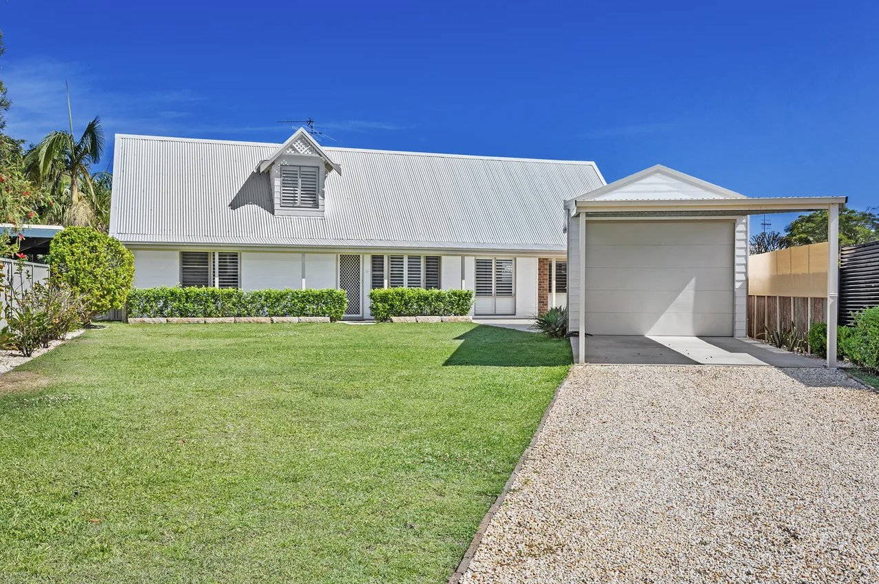 6 Wyalong Place SALAMANDER BAY 1