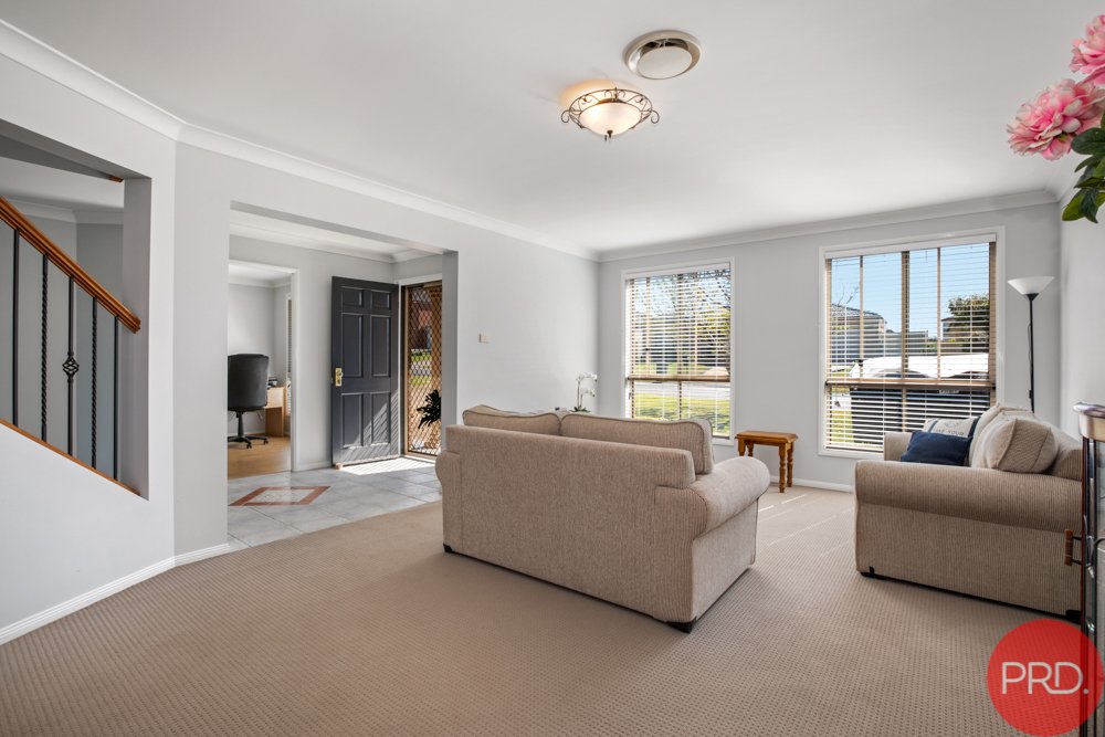 6 Yaldara Avenue THORNTON 3