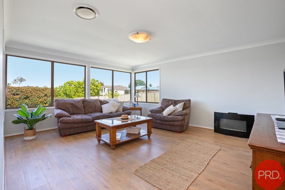 6 Yaldara Avenue THORNTON 7