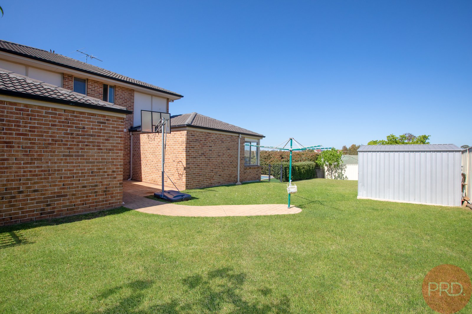 6 Yaldara Avenue THORNTON 21