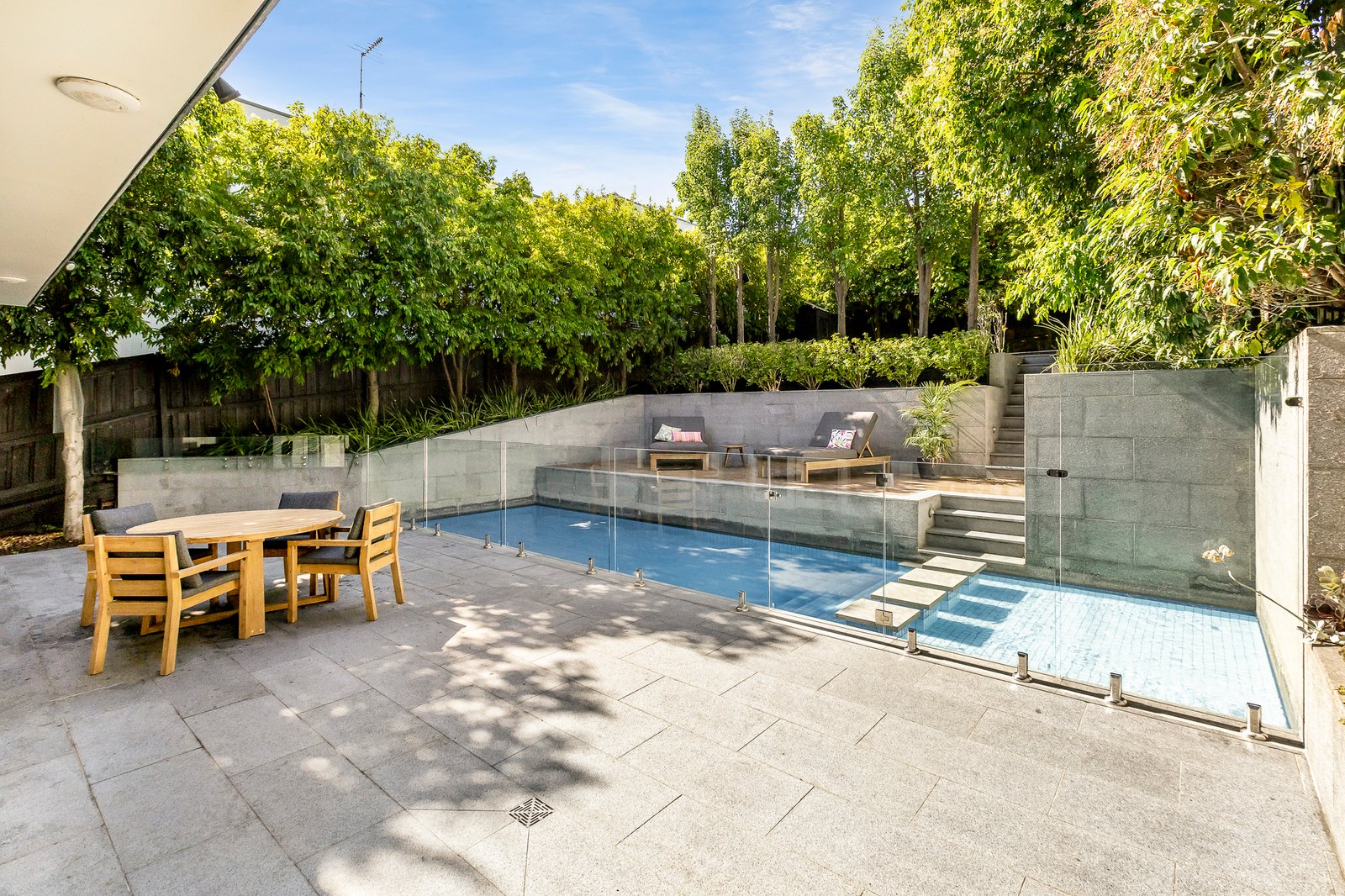 6 Yarravale Road, Kew, 3101