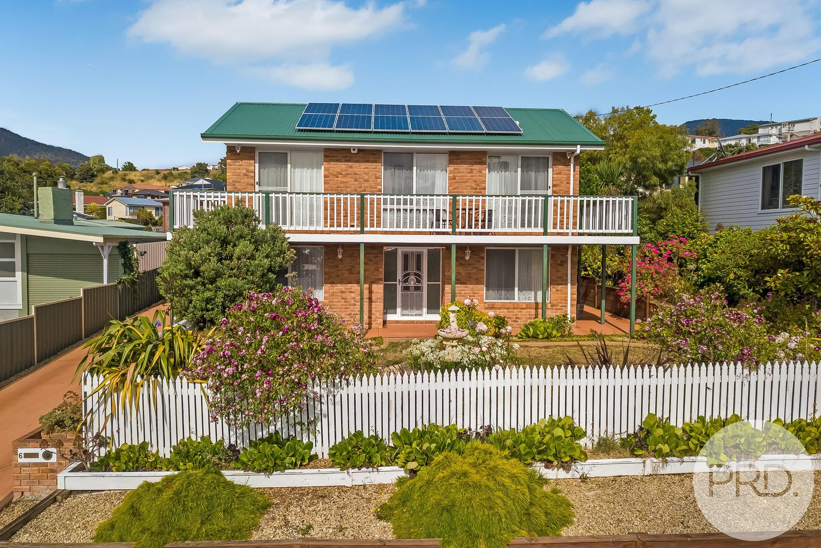 6 Yoora Street BERRIEDALE 6