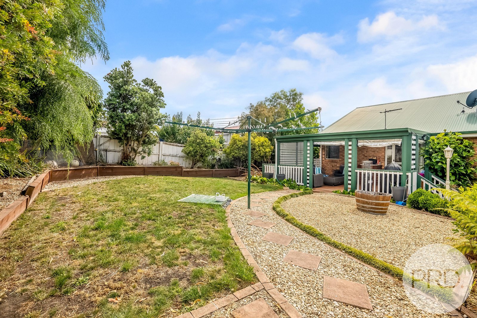 6 Yoora Street BERRIEDALE 18