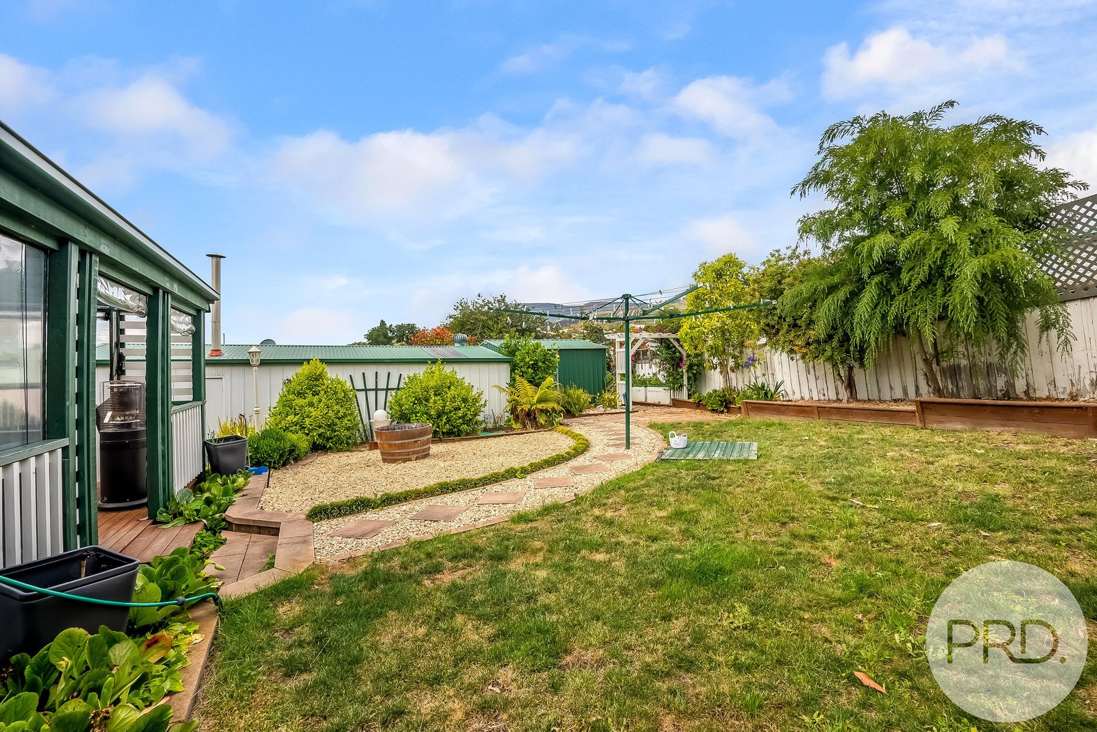 6 Yoora Street BERRIEDALE 19