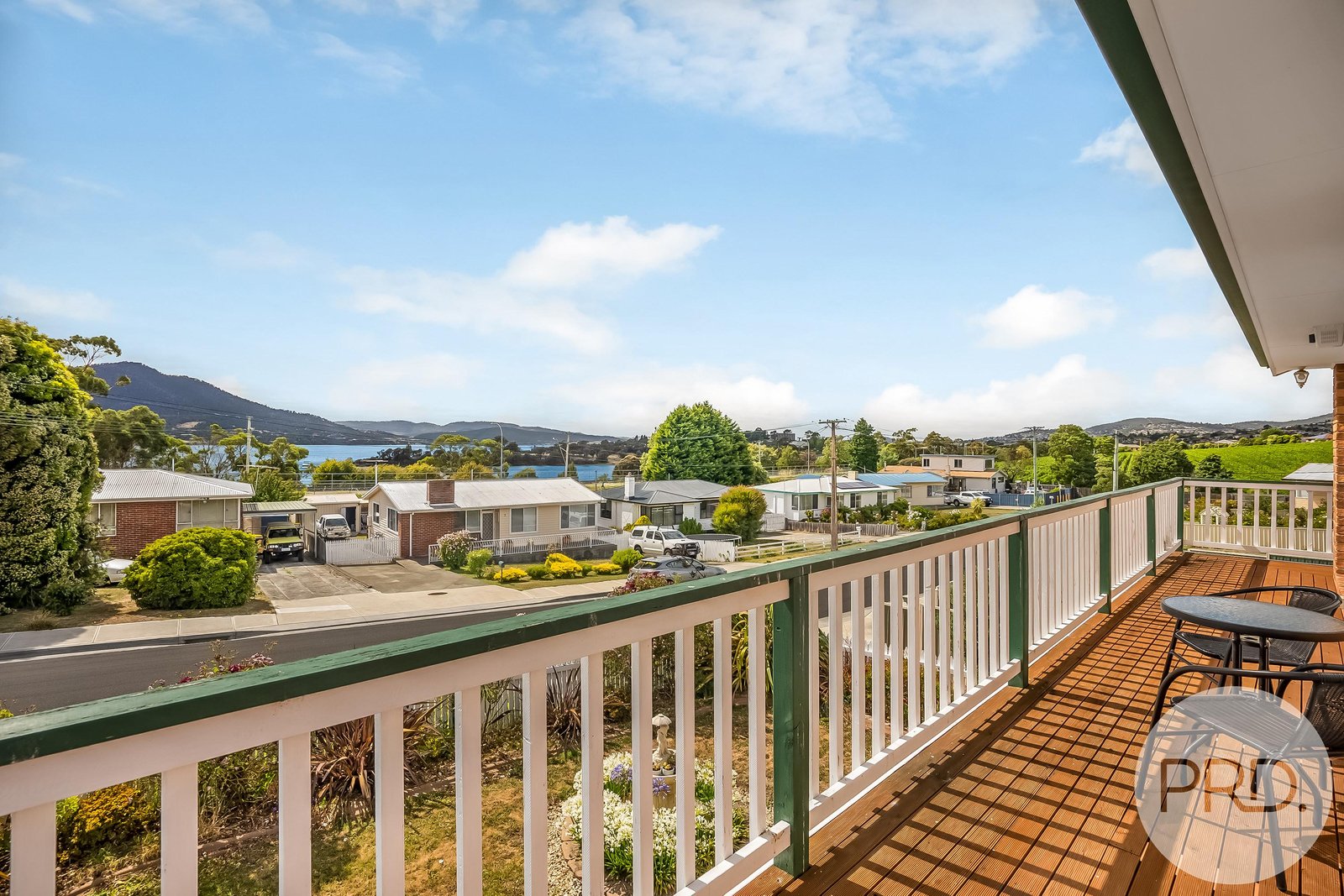 6 Yoora Street BERRIEDALE 24