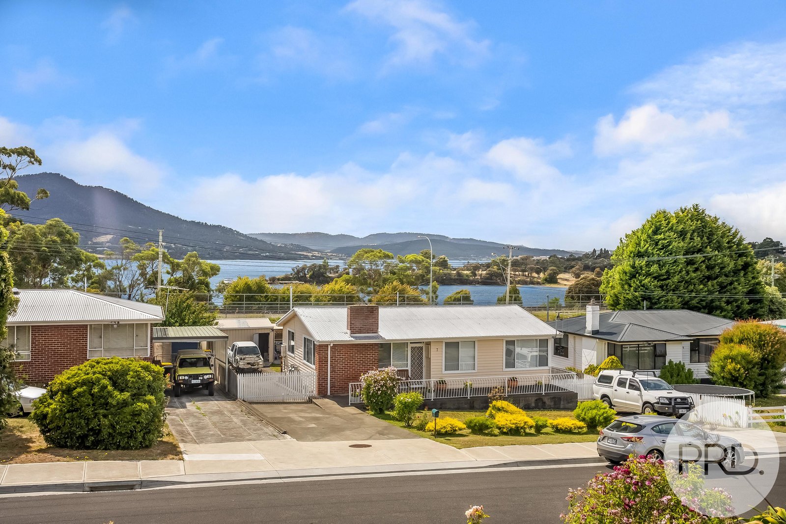 6 Yoora Street BERRIEDALE 25