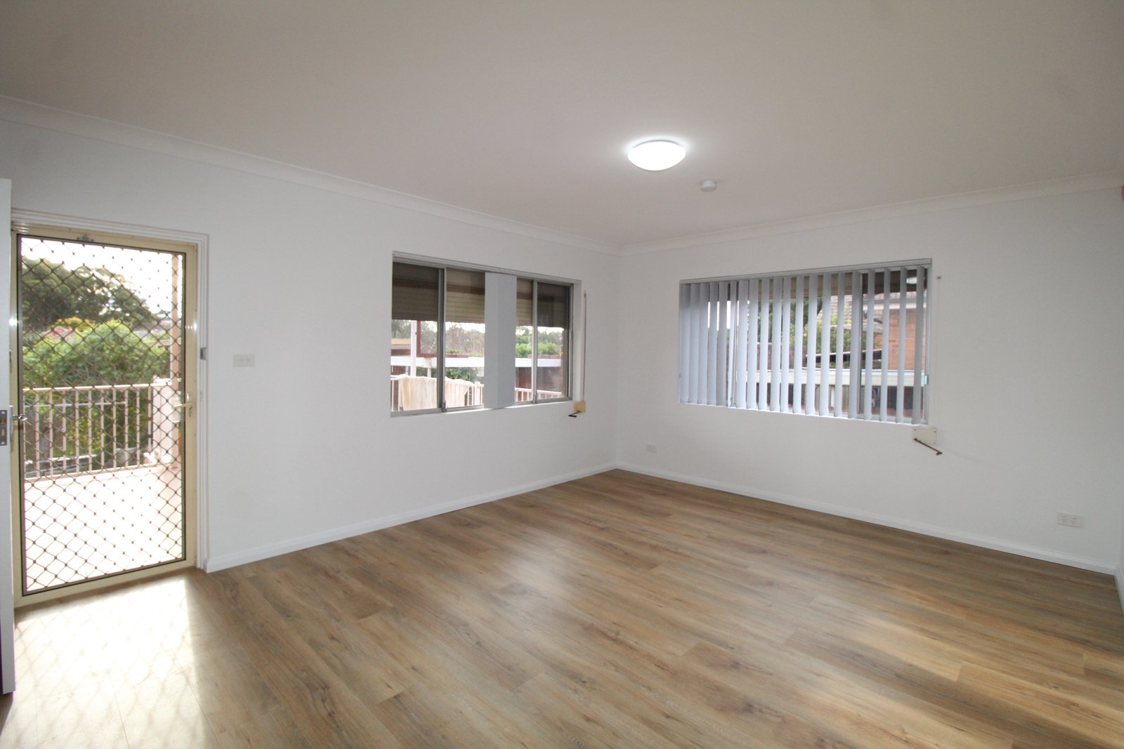 6 Yoorami Road BEVERLY HILLS 6