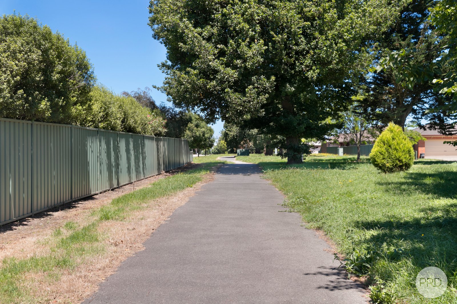 6 Zelkova Place LAKE GARDENS 16