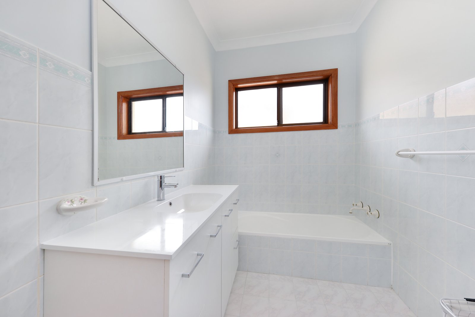 60 & 60A Australia Avenue MATRAVILLE 8