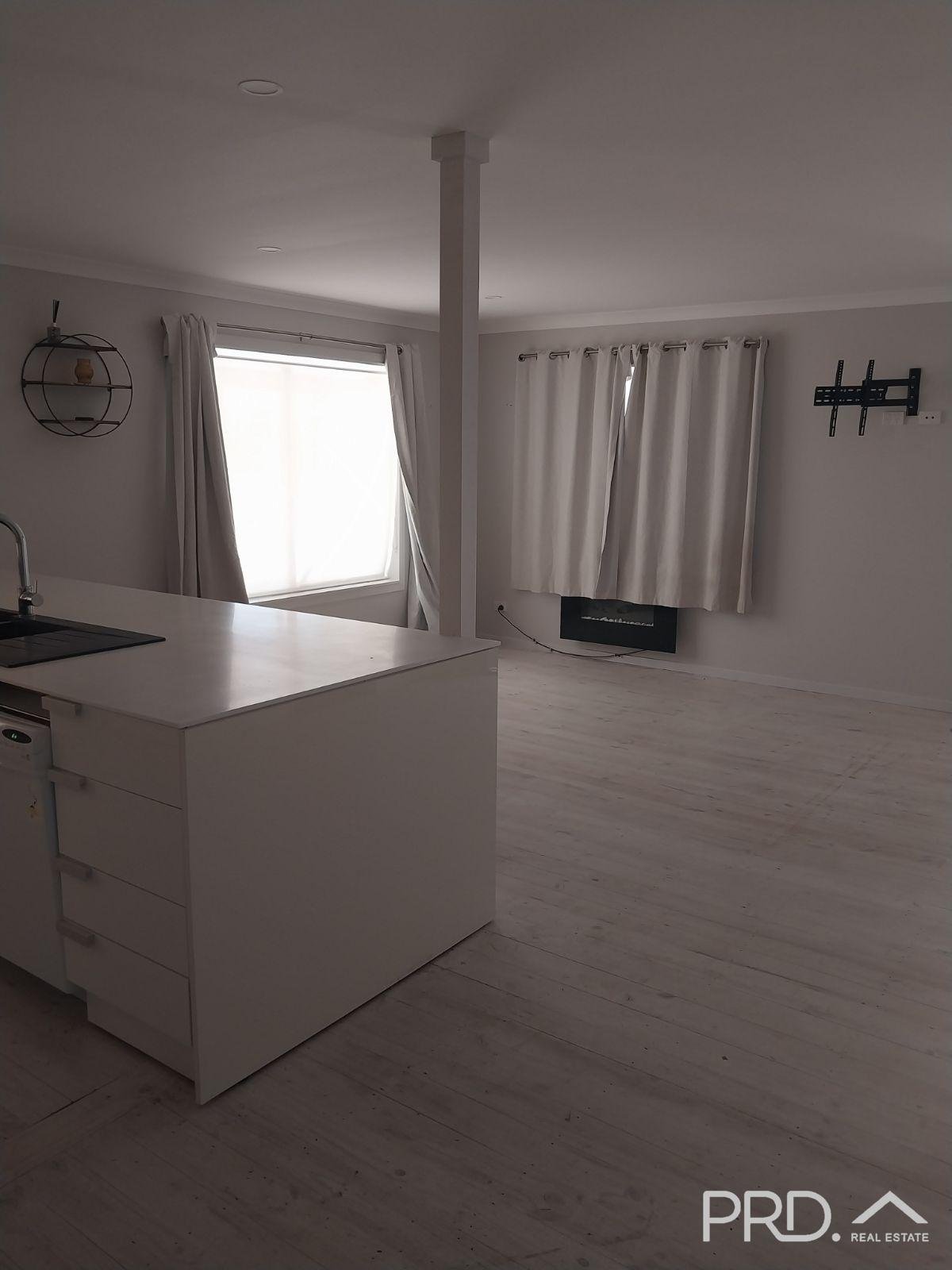 60-62 Sturt Place DARETON 3