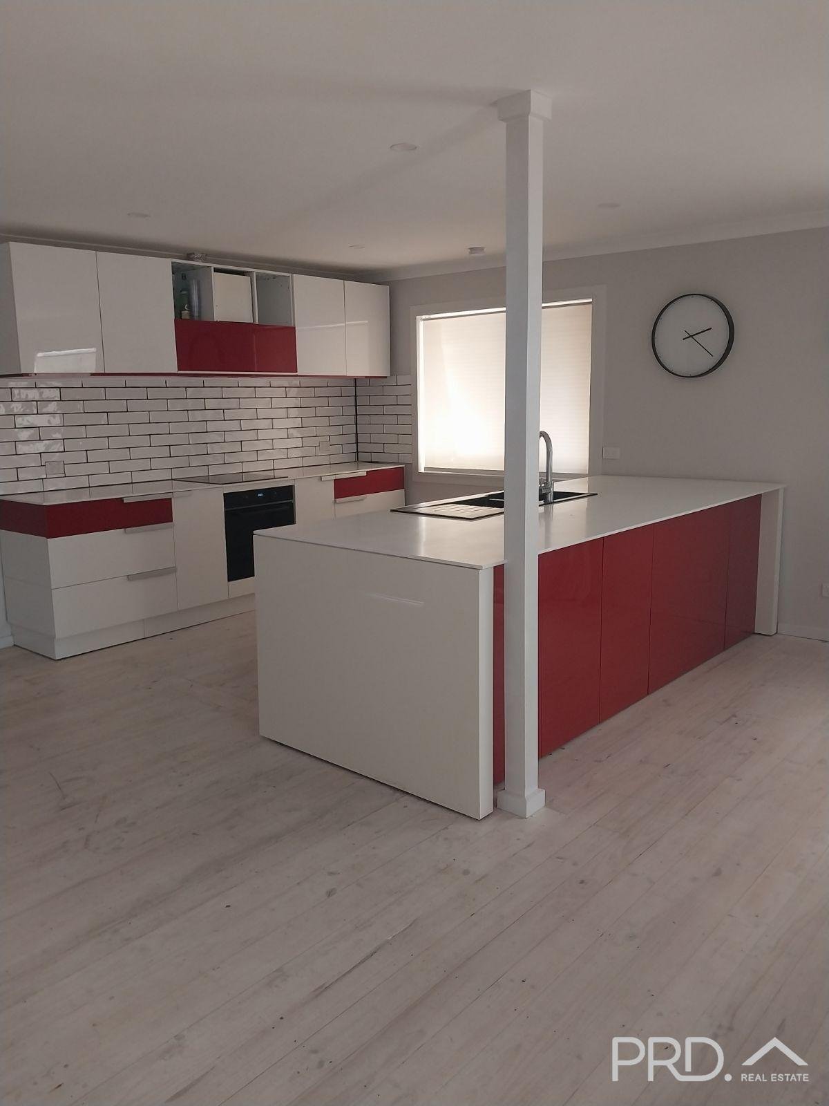 60-62 Sturt Place DARETON 2