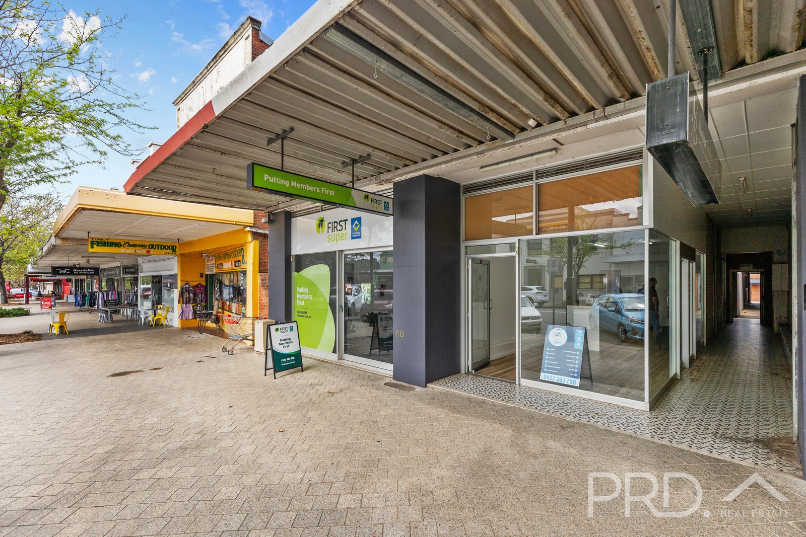 60-62 Wynyard Street TUMUT 9