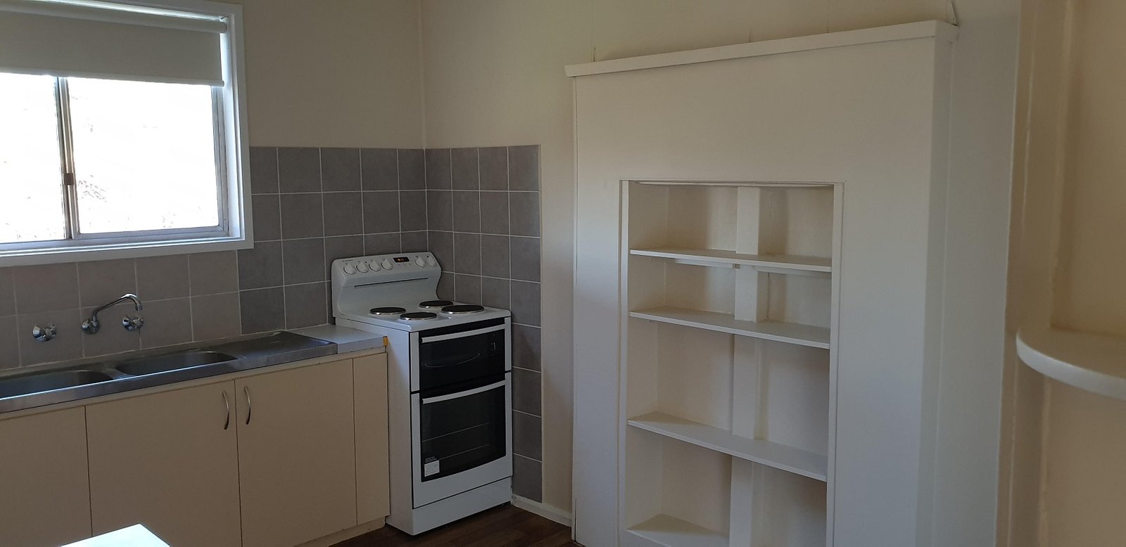 60 Adelong Road TUMUT 4