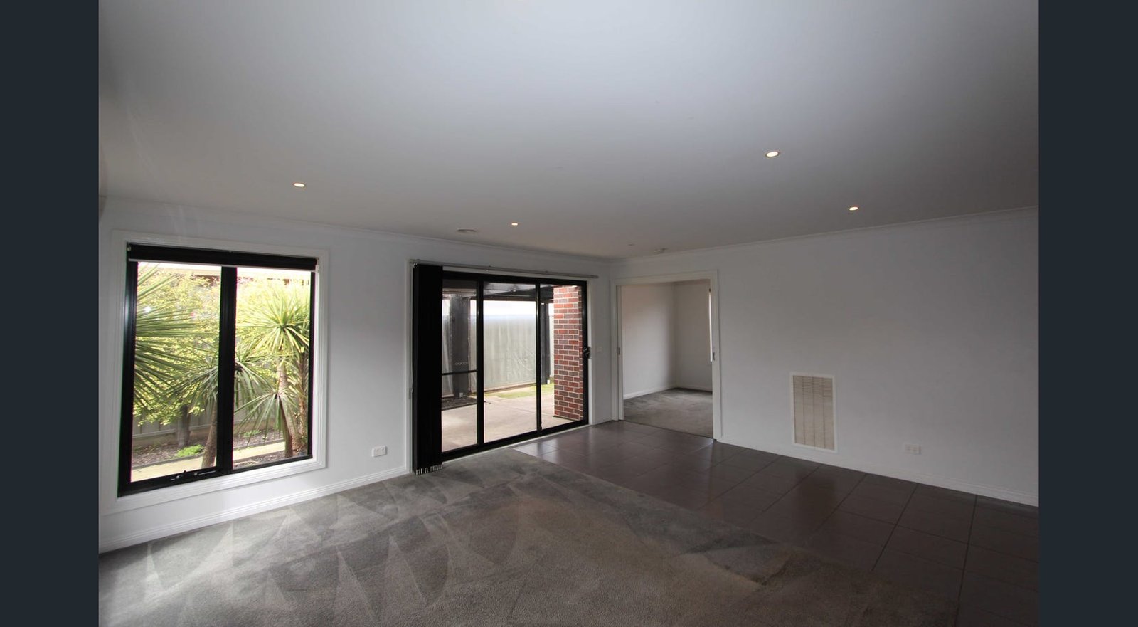 Gallery: 60 Ashwood Gardens