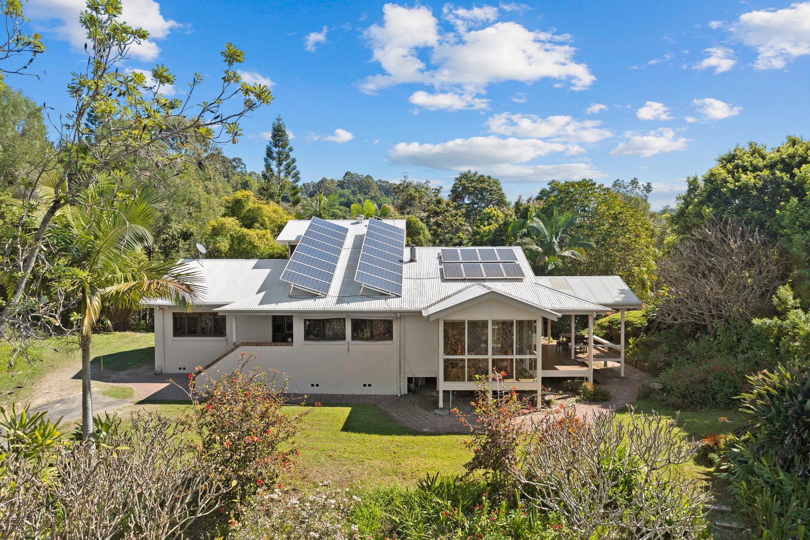 60 Bluegum Court CRABBES CREEK 1