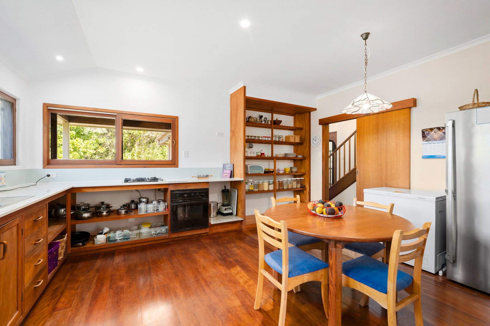 60 Bluegum Court CRABBES CREEK 8