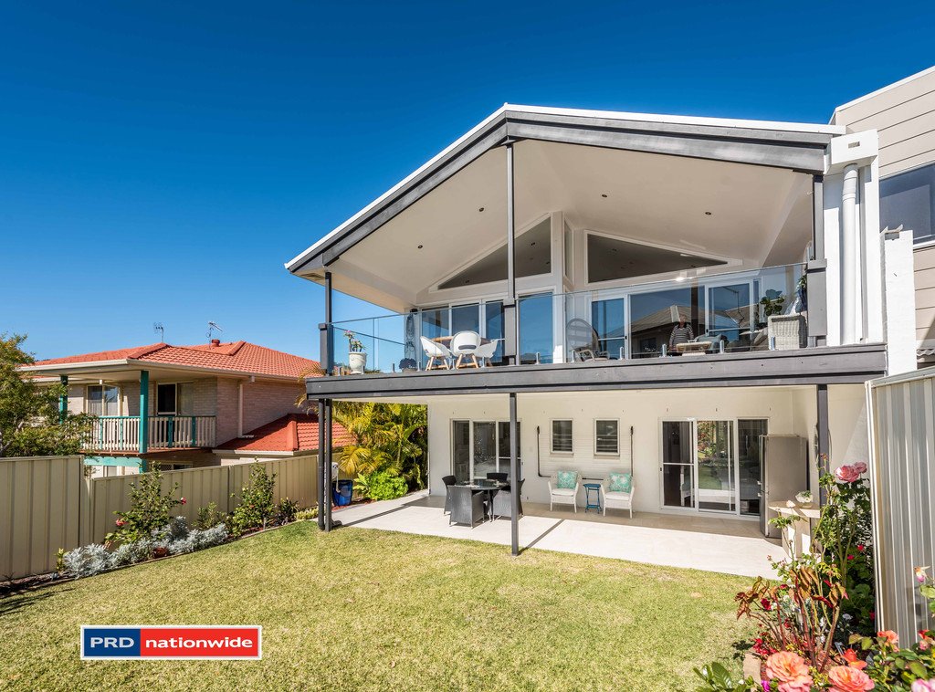 60 Bonito Street CORLETTE 1