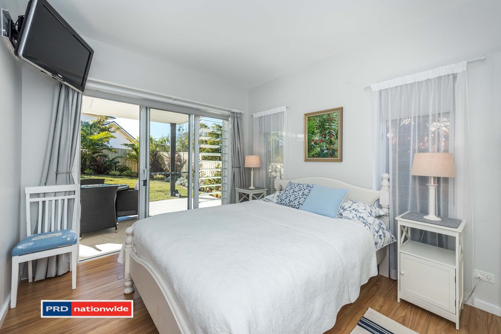 60 Bonito Street CORLETTE 18