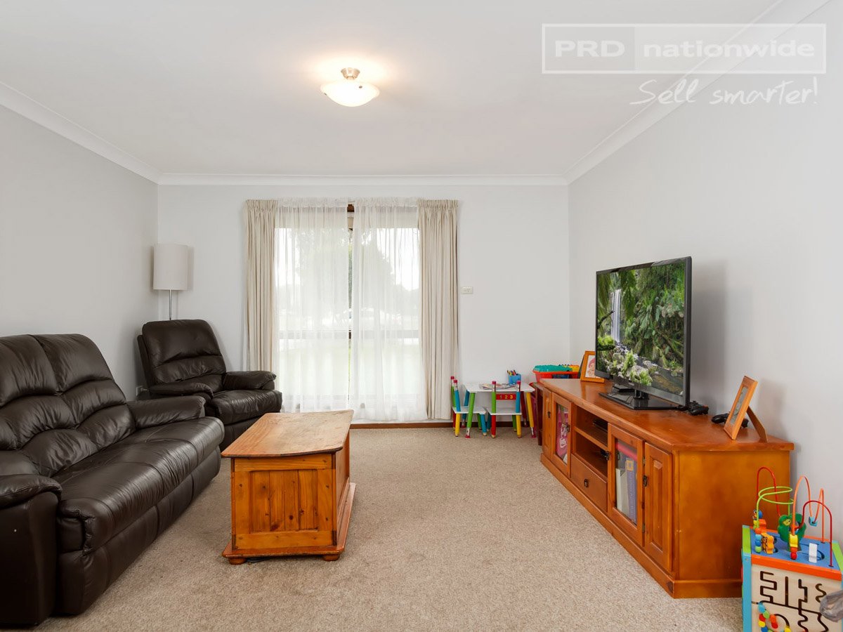 60 Brunskill Road LAKE ALBERT 5