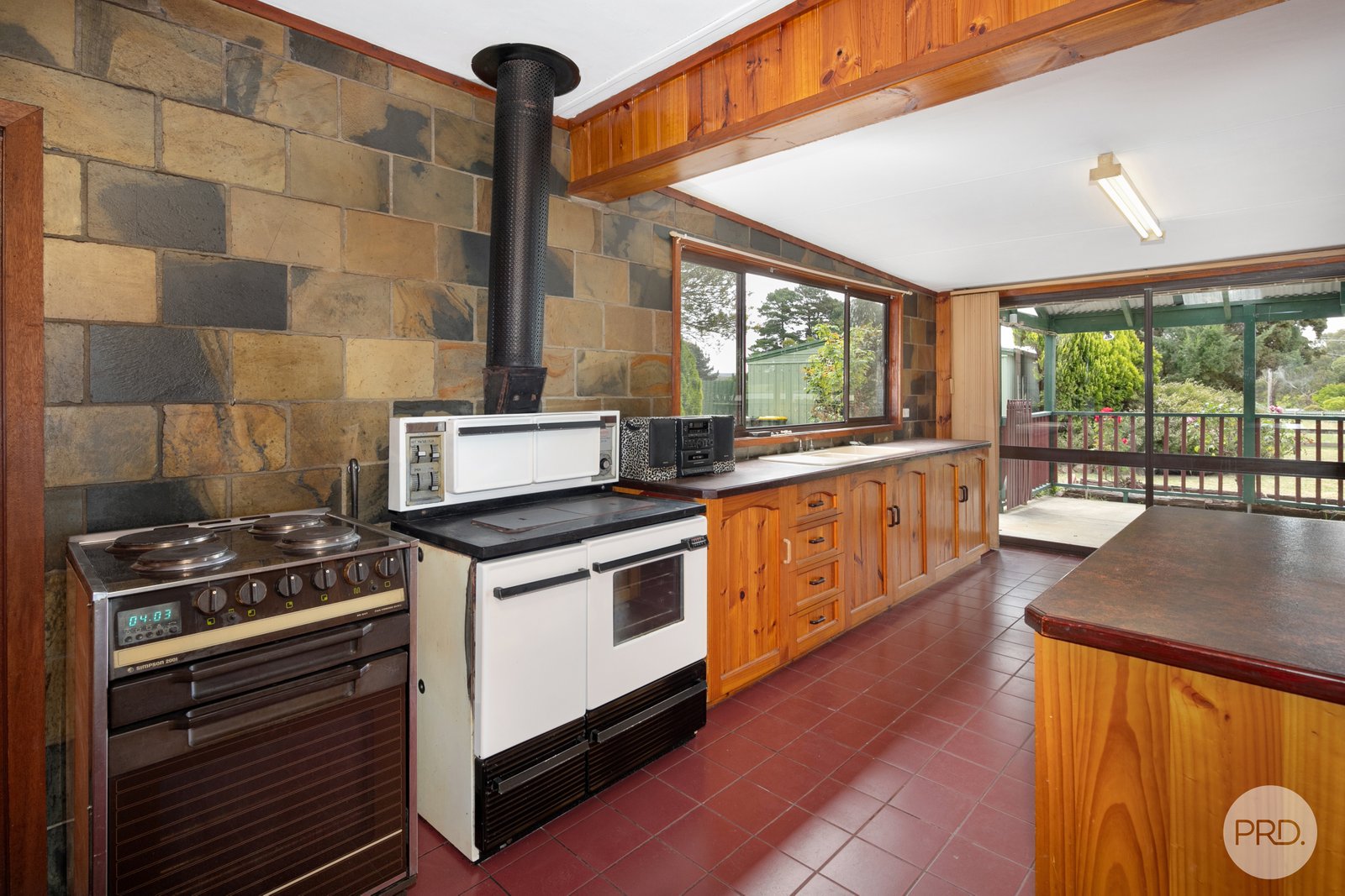 60 Carey's Road SCARSDALE 3