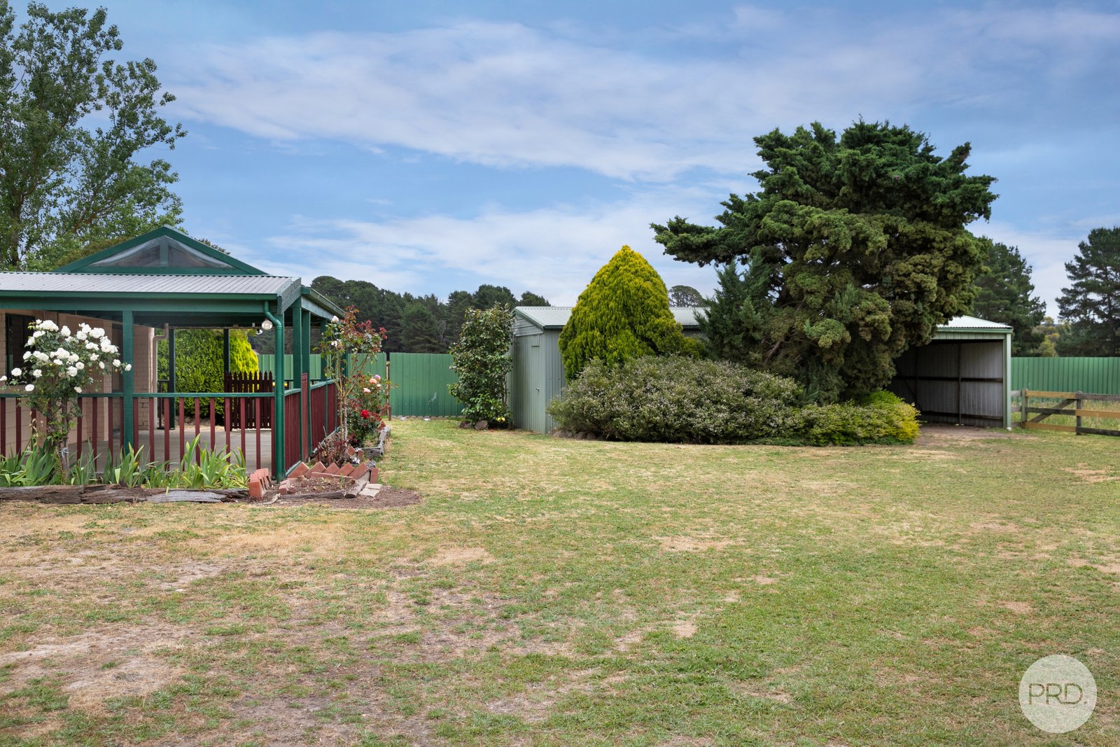 60 Carey's Road SCARSDALE 8