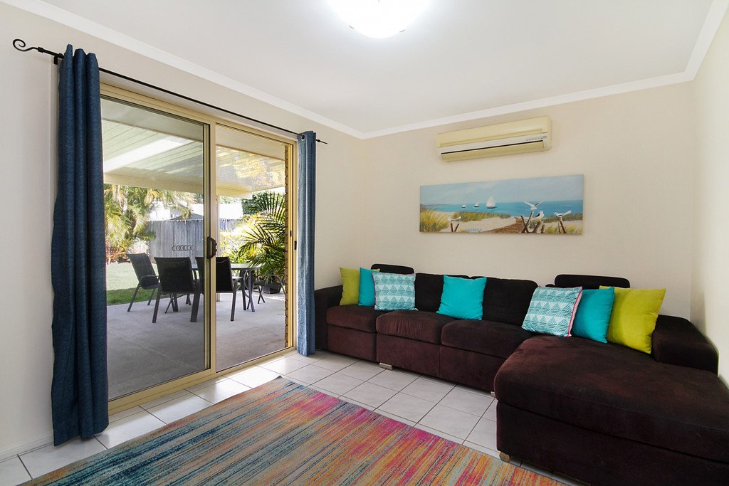 60 Covent Gardens Way BANORA POINT 2