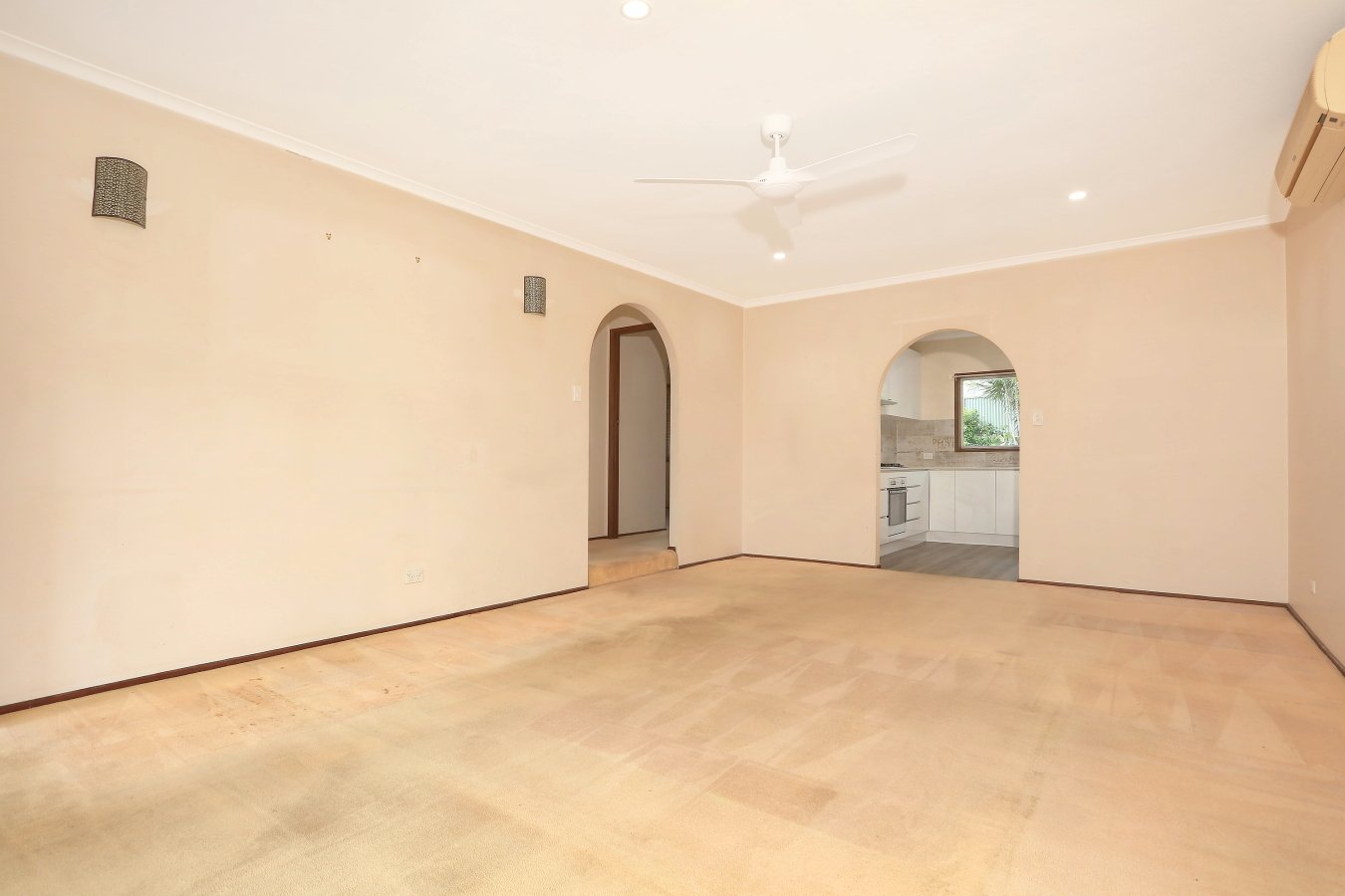 60 Currumburra Road ASHMORE 13